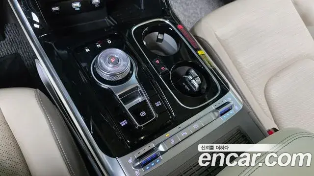 Kia Carnival 2022 — Фото 9/20