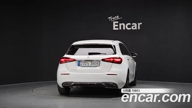 Mercedes-Benz A-Class 2024 — Фото 4/20