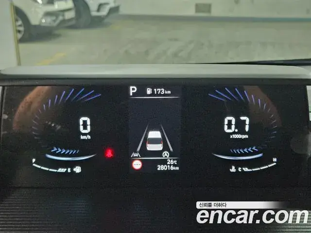 Hyundai Staria 2025 — Фото 7/20