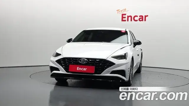 Hyundai Sonata 2022 — Photo 2/20
