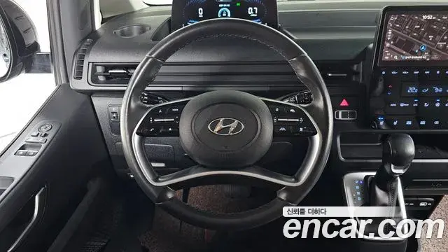 Hyundai Staria 2021 — Фото 13/20