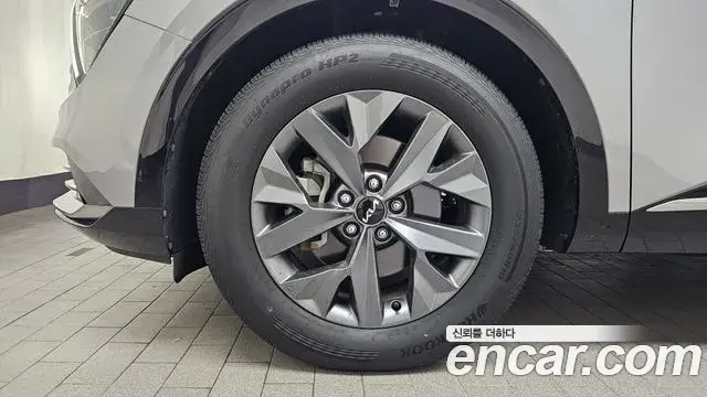 Kia Sportage 2022 — Фото 5/20