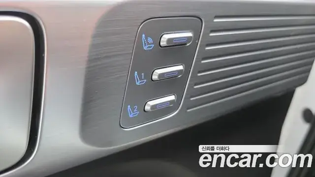 Hyundai Santa Fe 2025 — Photo 14/20