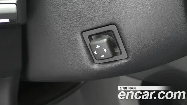 Hyundai Santa Fe 2025 — Photo 16/20