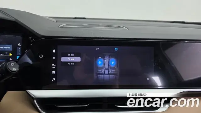 Renault Samsung Grand Koleos 2024 — Фото 18/20
