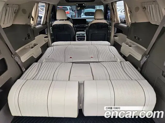 Kia Carnival 2021 — Фото 8/19
