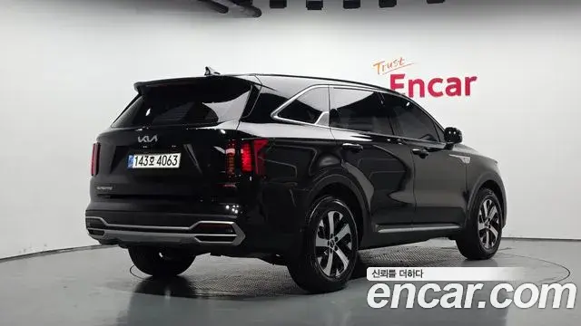 Kia Sorento 2022 — Photo 2/20