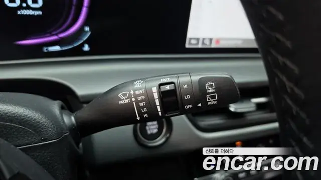 Kia Seltos 2024 — Şəkil 12/32