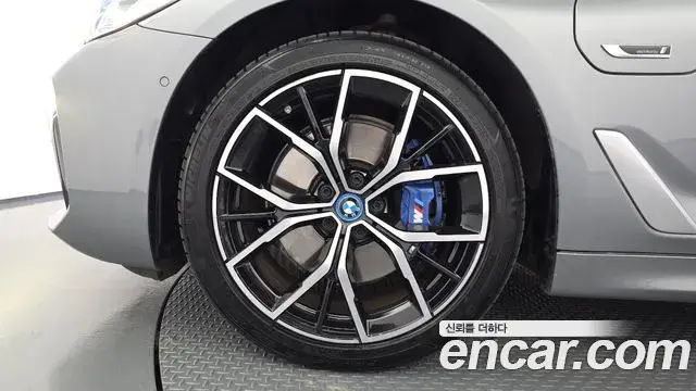 BMW 5 Series 2022 — Photo 5/20
