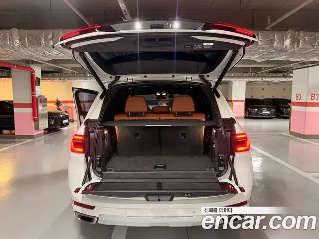 BMW X7 2024 — Photo 14/20