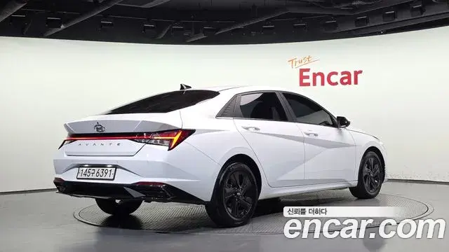 Hyundai Avante 2020 — Photo 2/20