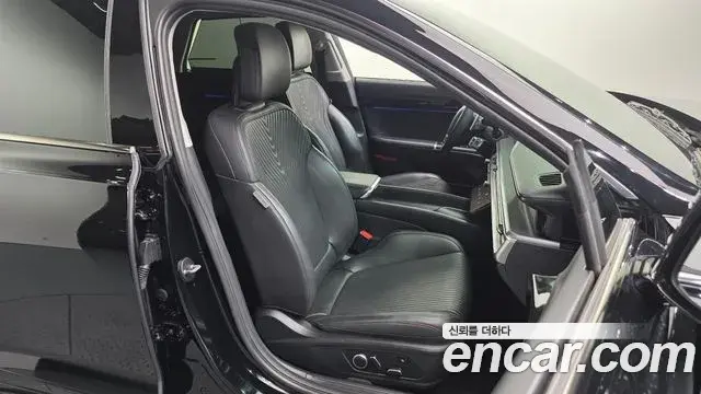Hyundai Grandeur 2023 — Фото 11/20