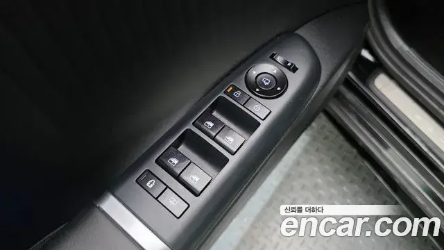 Hyundai Grandeur 2023 — Фото 14/20