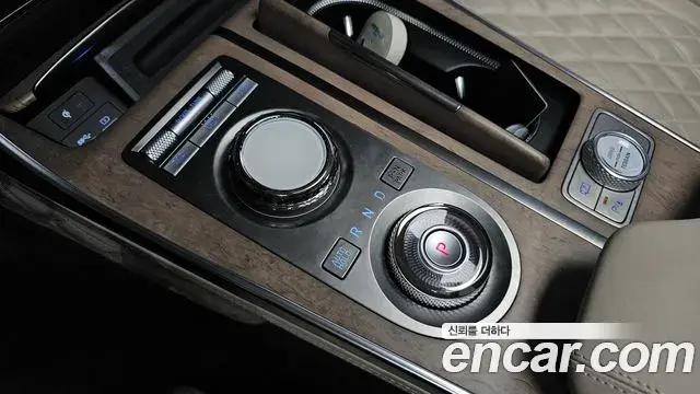 Genesis GV80 2023 — Photo 9/20