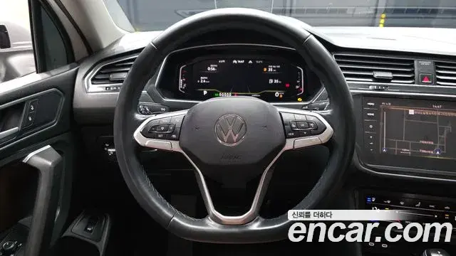 Volkswagen Tiguan Allspace 2023 — Şəkil 12/36