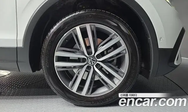 Volkswagen Tiguan Allspace 2023 — Şəkil 16/36