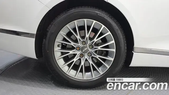 Genesis Electrified G80 2020 — Photo 5/20