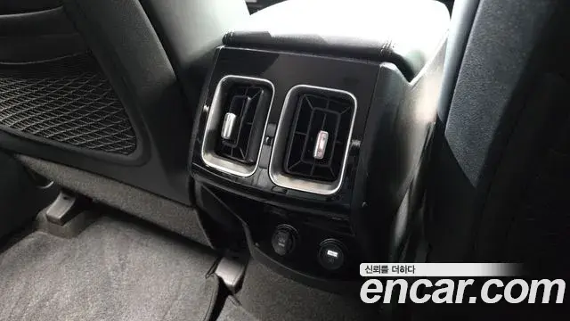 Kia Sorento 2022 — Photo 18/20