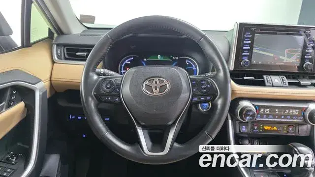 Toyota RAV4 2021 — Şəkil 13/20
