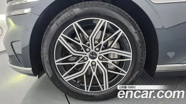Genesis G90 2022 — Photo 5/20