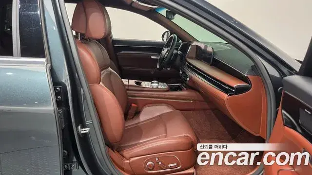 Genesis G90 2022 — Photo 11/20