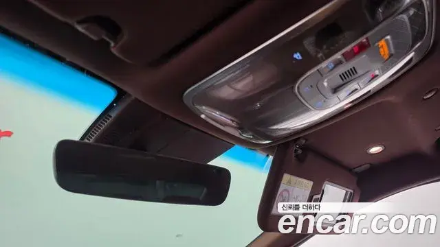 Genesis G90 2022 — Photo 19/20