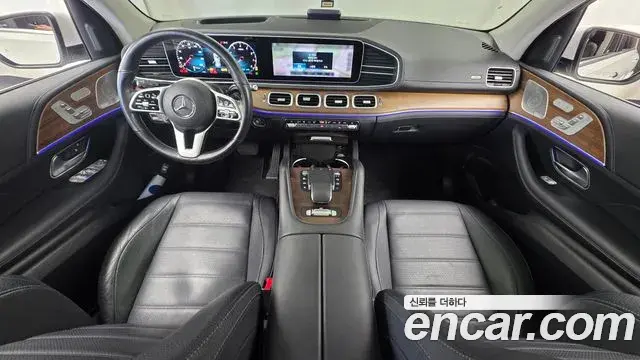 Mercedes-Benz GLE-Class 2021 — Photo 7/20