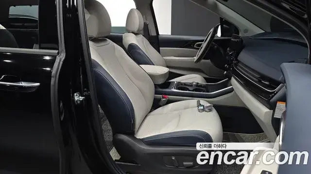 Kia Carnival 2025 — Photo 11/20