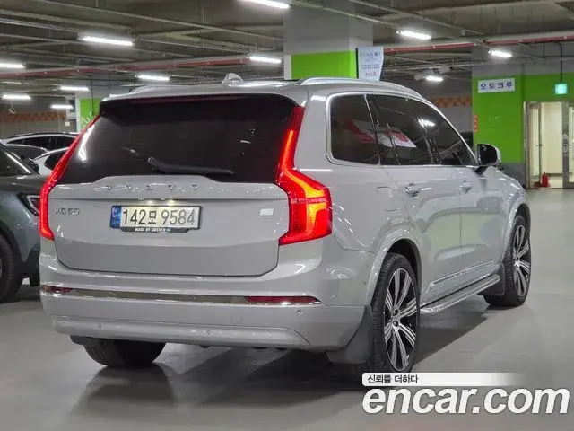 Volvo XC90 2022 — ფოტო 12/20