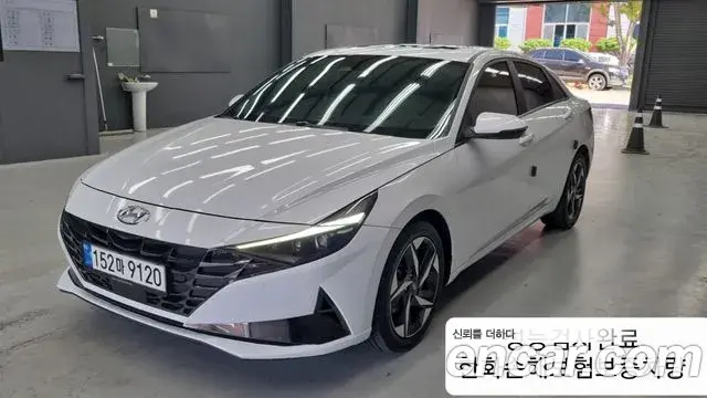 Hyundai Avante 2022 — Photo 1/18
