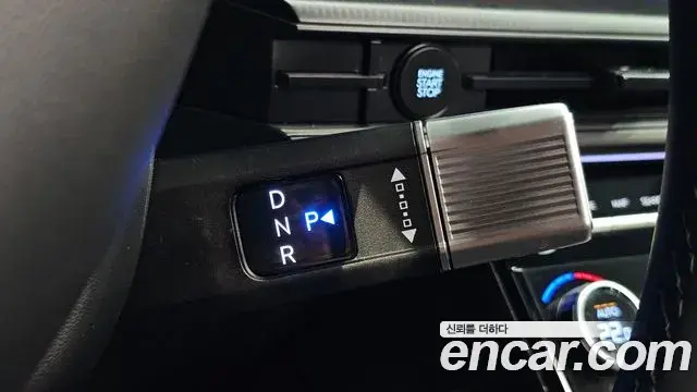 Hyundai Santa Fe 2024 — Photo 9/20
