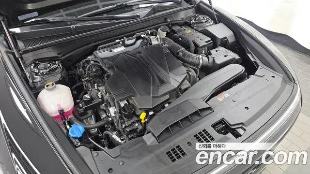 Hyundai Grandeur 2023 — Photo 6/20