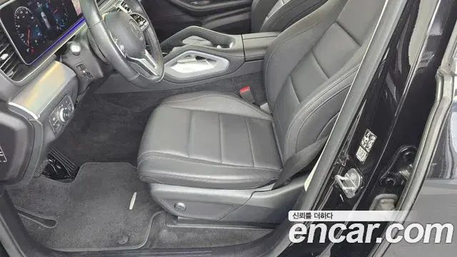 Mercedes-Benz GLE-Class 2019 — Фото 18/20