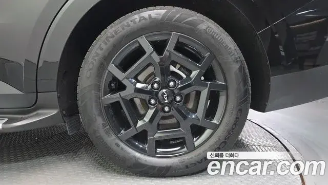 Kia Carnival 2024 — Photo 5/20