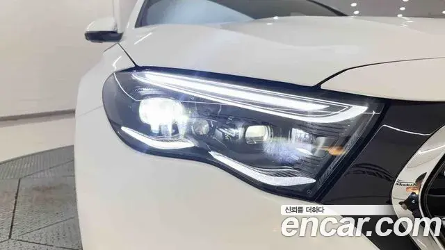 Mercedes-Benz E-Class 2026 — Photo 7/20
