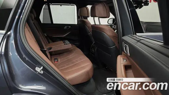 BMW X5 2021 — Photo 12/20
