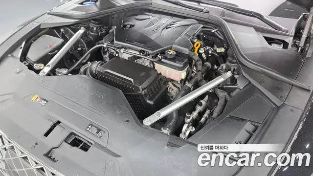 Genesis Electrified G80 2021 — Photo 6/20