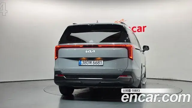 Kia Carnival 2024 — Photo 4/20
