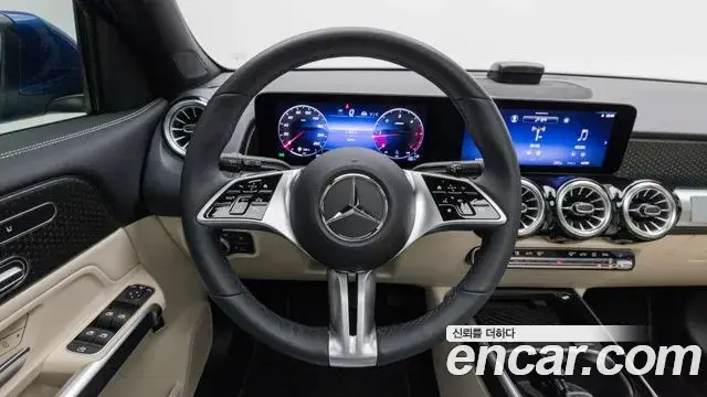 Mercedes-Benz GLB-Class 2025 — Photo 20/20