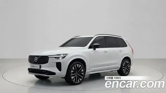 Volvo XC90 2025 — Photo 10/20