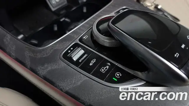 Mercedes-Benz CLS-Class 2020 — Photo 15/20