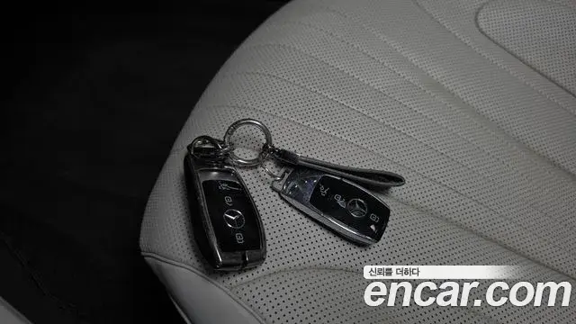 Mercedes-Benz CLS-Class 2020 — Photo 16/20