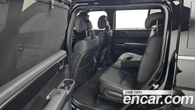 Hyundai Santa Fe 2025 — Photo 12/20