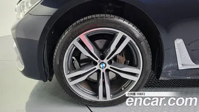BMW 7 Series 2019 — Photo 5/20