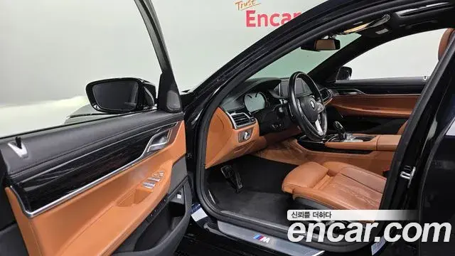BMW 7 Series 2019 — Photo 10/20