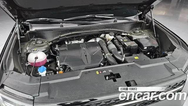 Hyundai Santa Fe 2025 — Photo 6/20