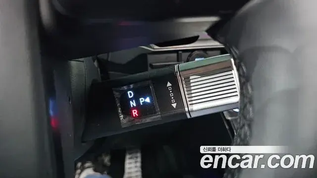 Hyundai Santa Fe 2025 — Photo 9/20