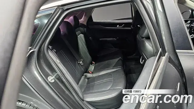 Kia K5 2020 — Şəkil 8/20