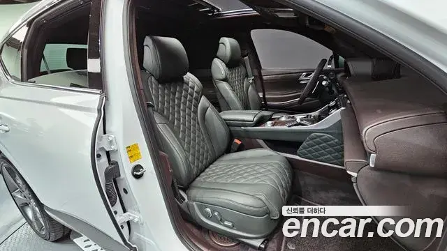 Genesis GV80 2020 — Photo 10/20