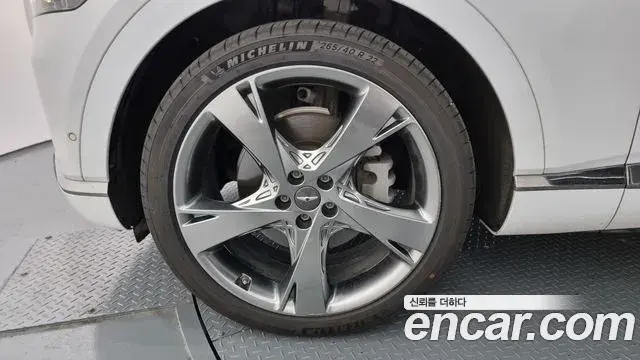 Genesis GV80 2020 — ფოტო 10/20